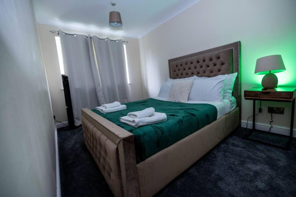 3 Bedrooms House-Sofabed-Parking-Bbqstove-Garden London Exterior foto