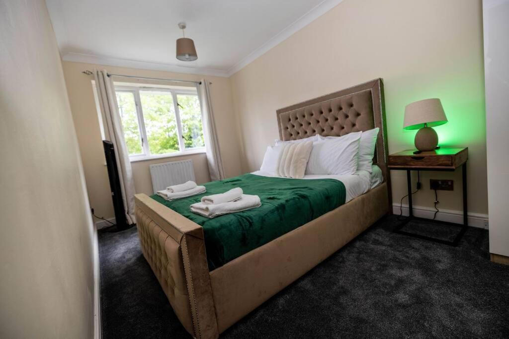 3 Bedrooms House-Sofabed-Parking-Bbqstove-Garden London Exterior foto