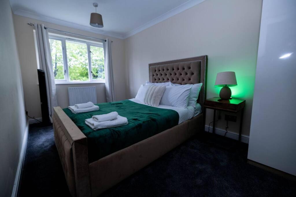 3 Bedrooms House-Sofabed-Parking-Bbqstove-Garden London Exterior foto